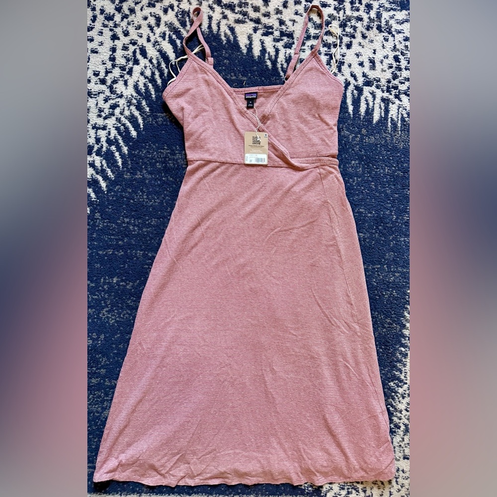 Woman’s Patagonia Wear With All Dress - Picture 2 of 11